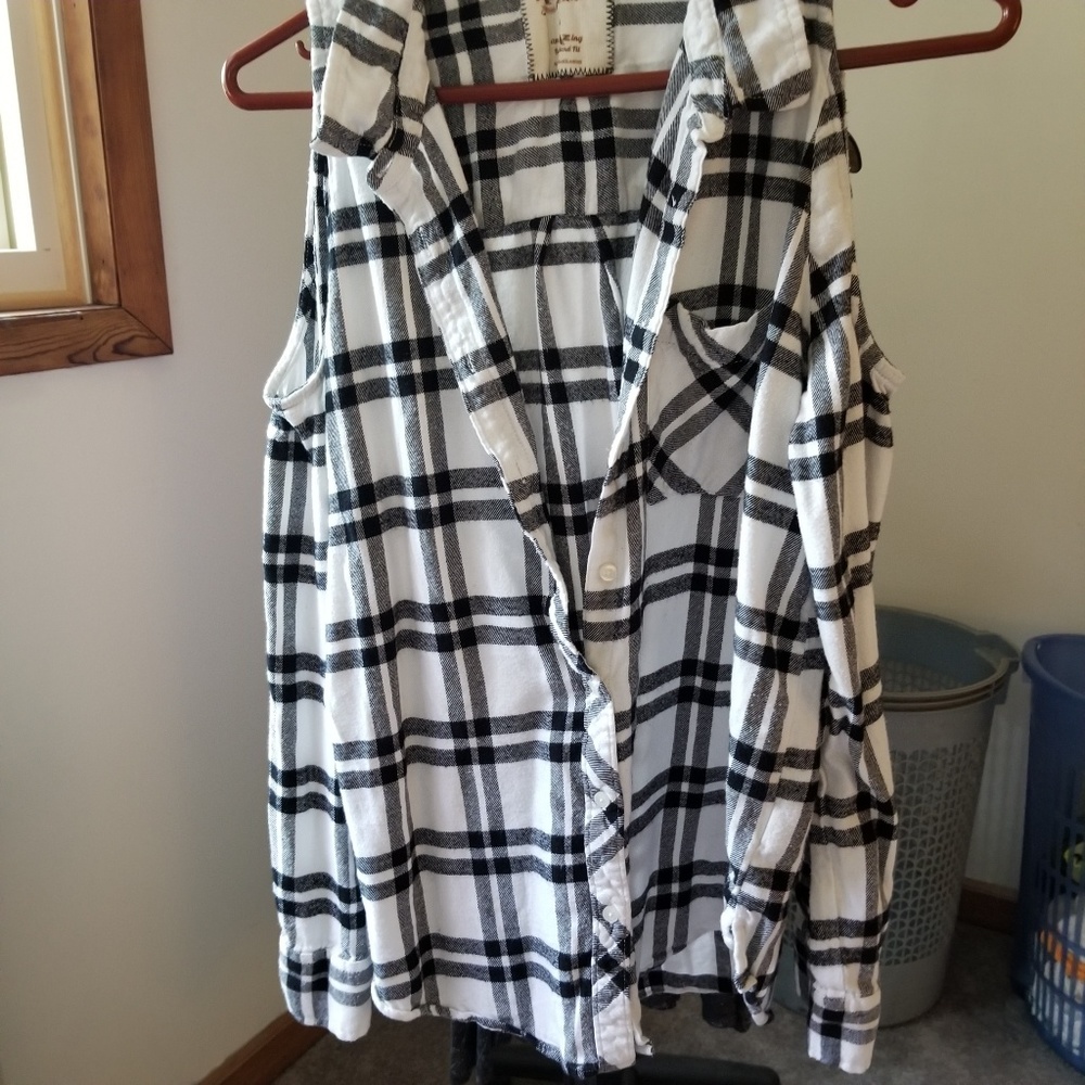 Shoulder cutout flannel shirt